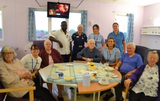 stroke rehab patients enjoying breakfast together