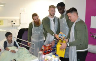 Walsall FC players visit Ward 21