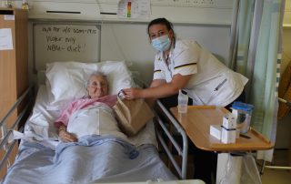 patient receiving donations