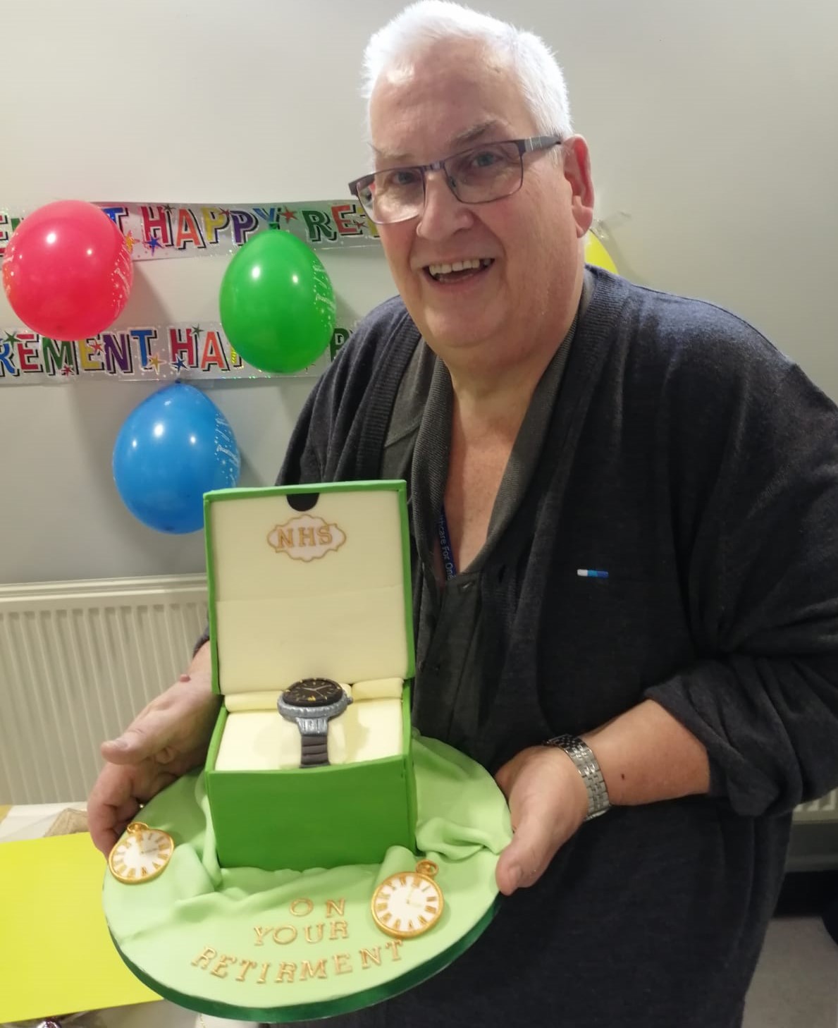 Geoff Hateley with his retirement cake